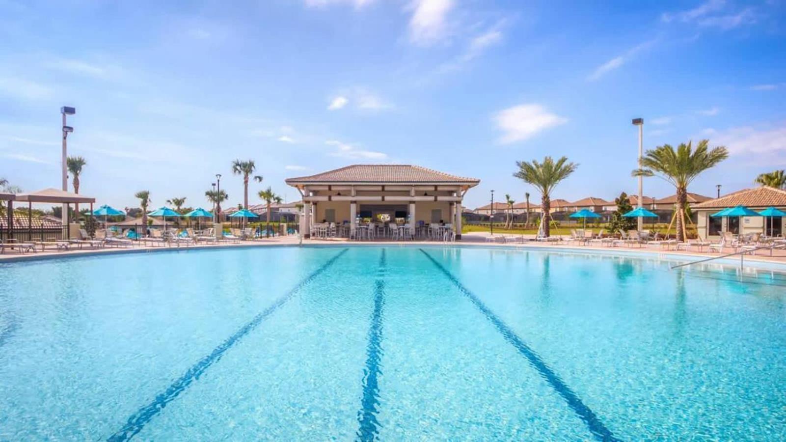 Upstay - Championsgate W Hot Tub-pool-cinema Hébergement de vacances Davenport