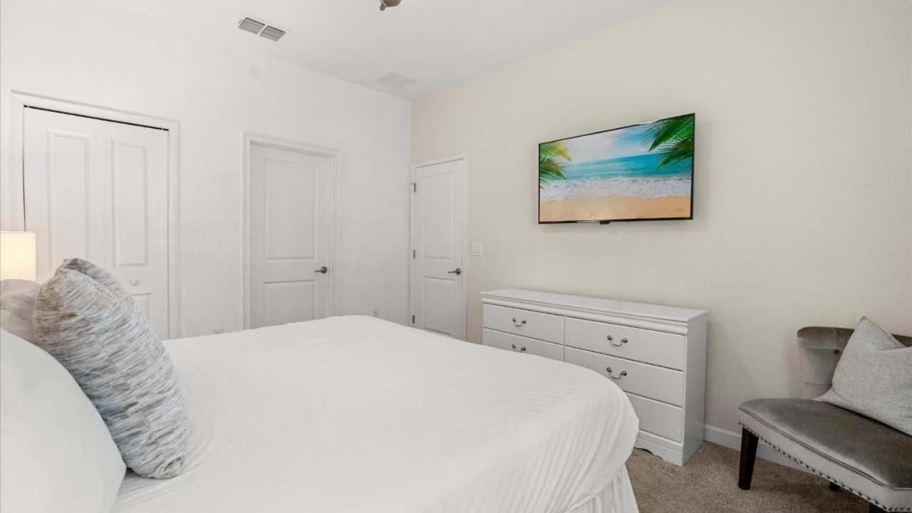 Hébergement de vacances Upstay - Championsgate W Hot Tub-pool-cinema Davenport